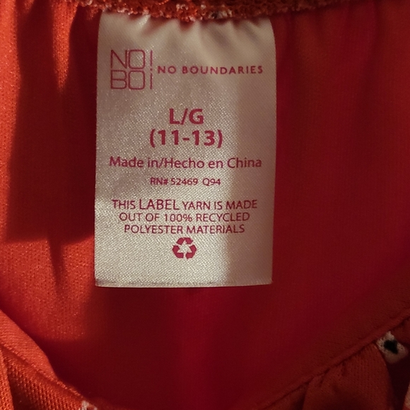 Cute red dress with built-in bra - Picture 3 of 4